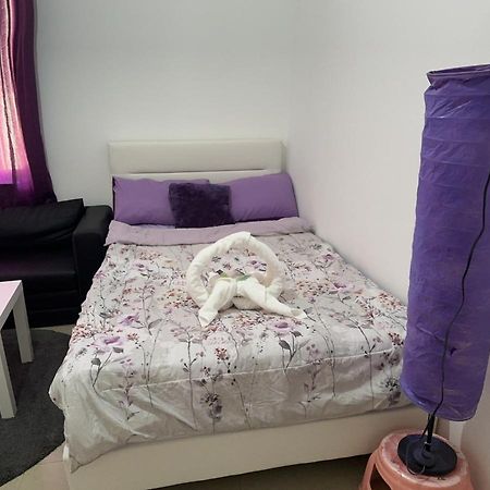 The Purple Place Apartment Abu Dhabi Exterior foto