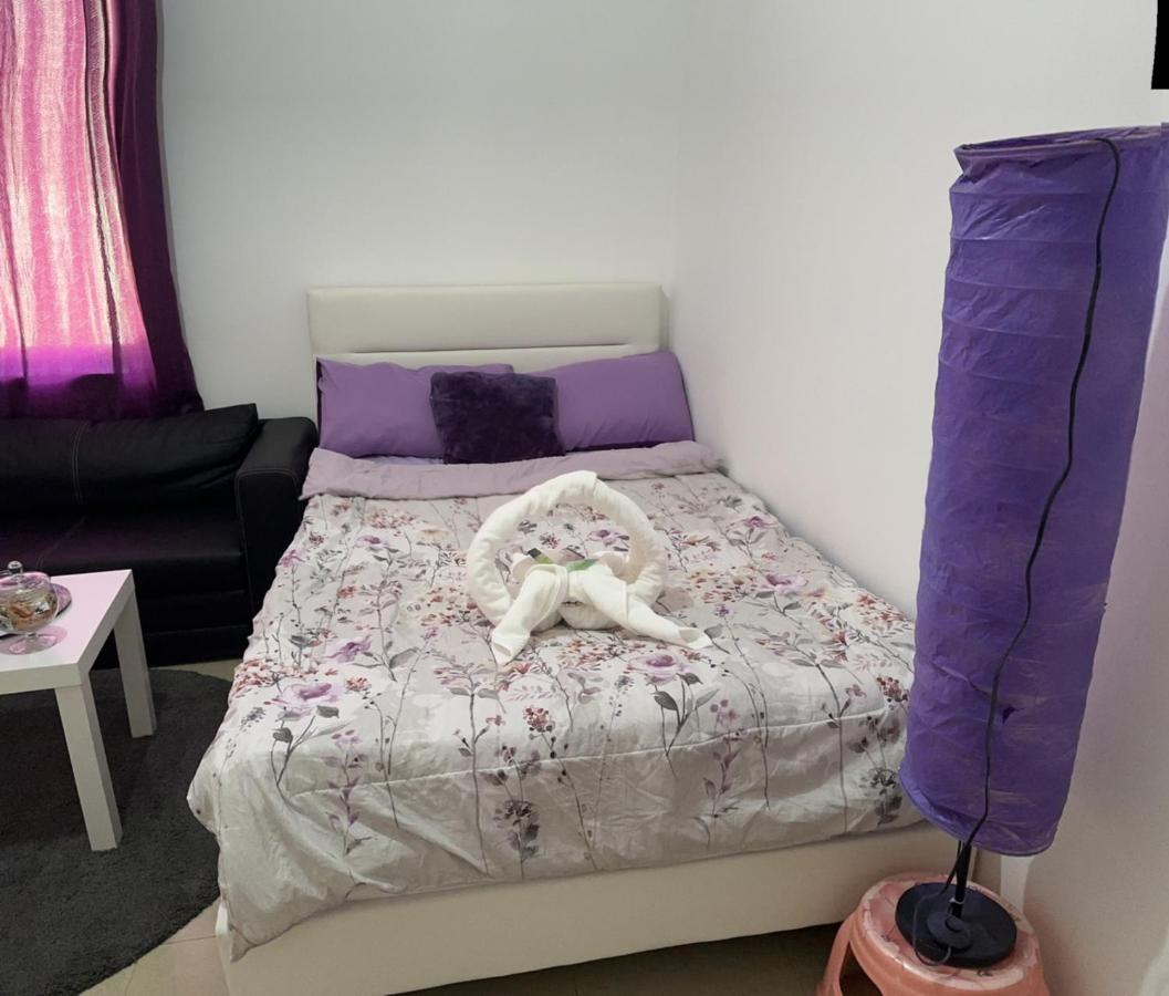 The Purple Place Apartment Abu Dhabi Exterior foto