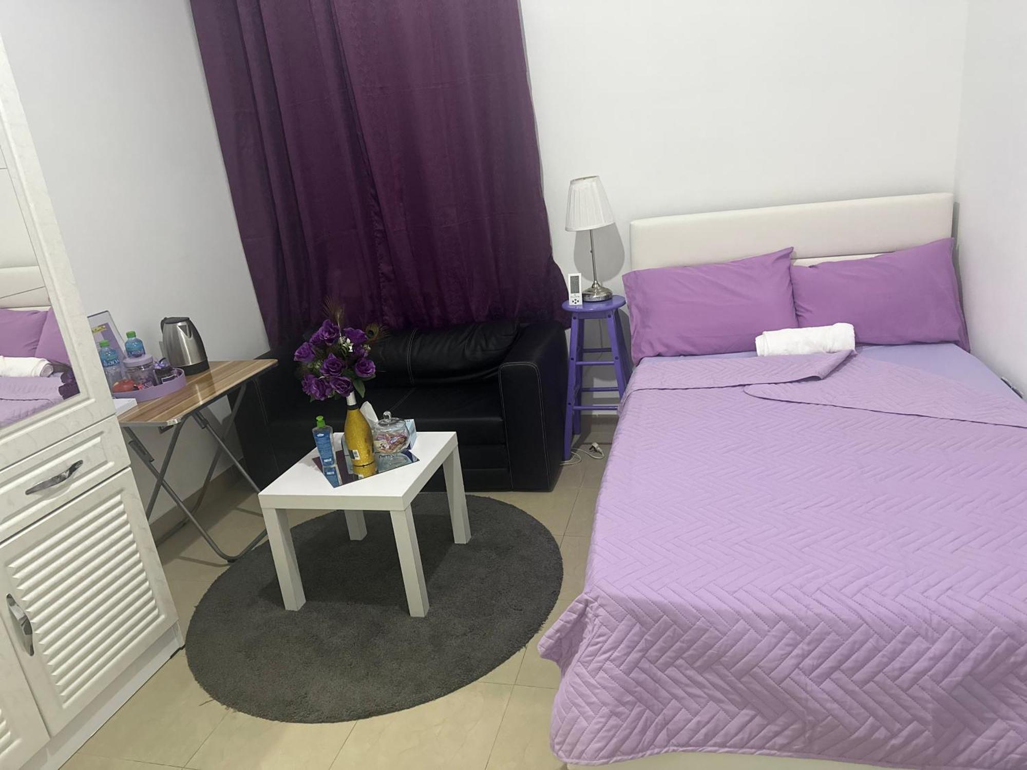 The Purple Place Apartment Abu Dhabi Exterior foto