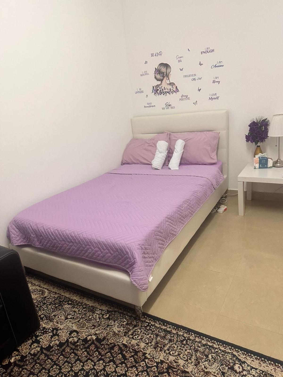 The Purple Place Apartment Abu Dhabi Exterior foto
